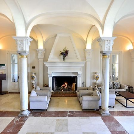 Alcalá de Guadaira Hotel Oromana מראה חיצוני תמונה