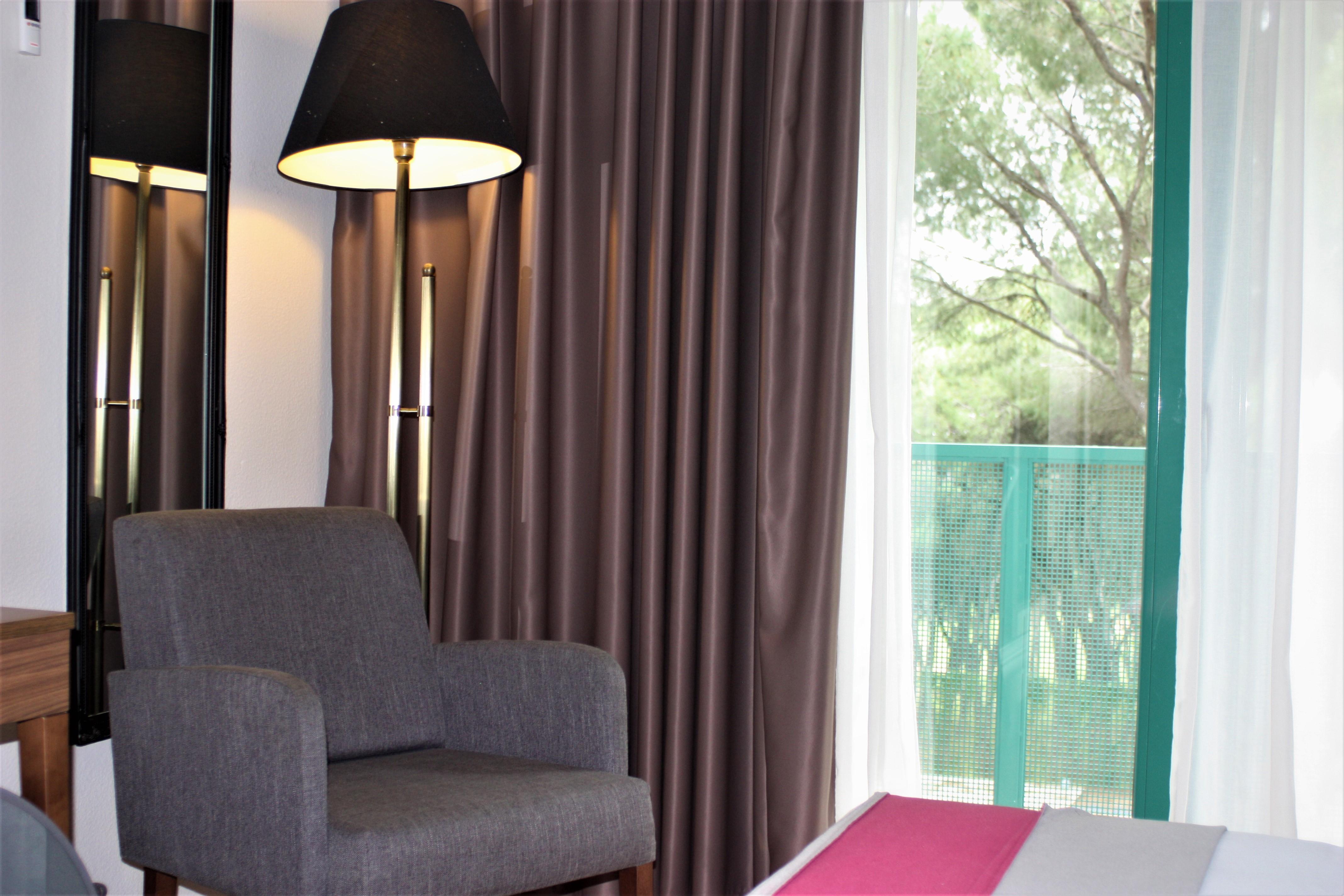 Alcalá de Guadaira Hotel Oromana מראה חיצוני תמונה