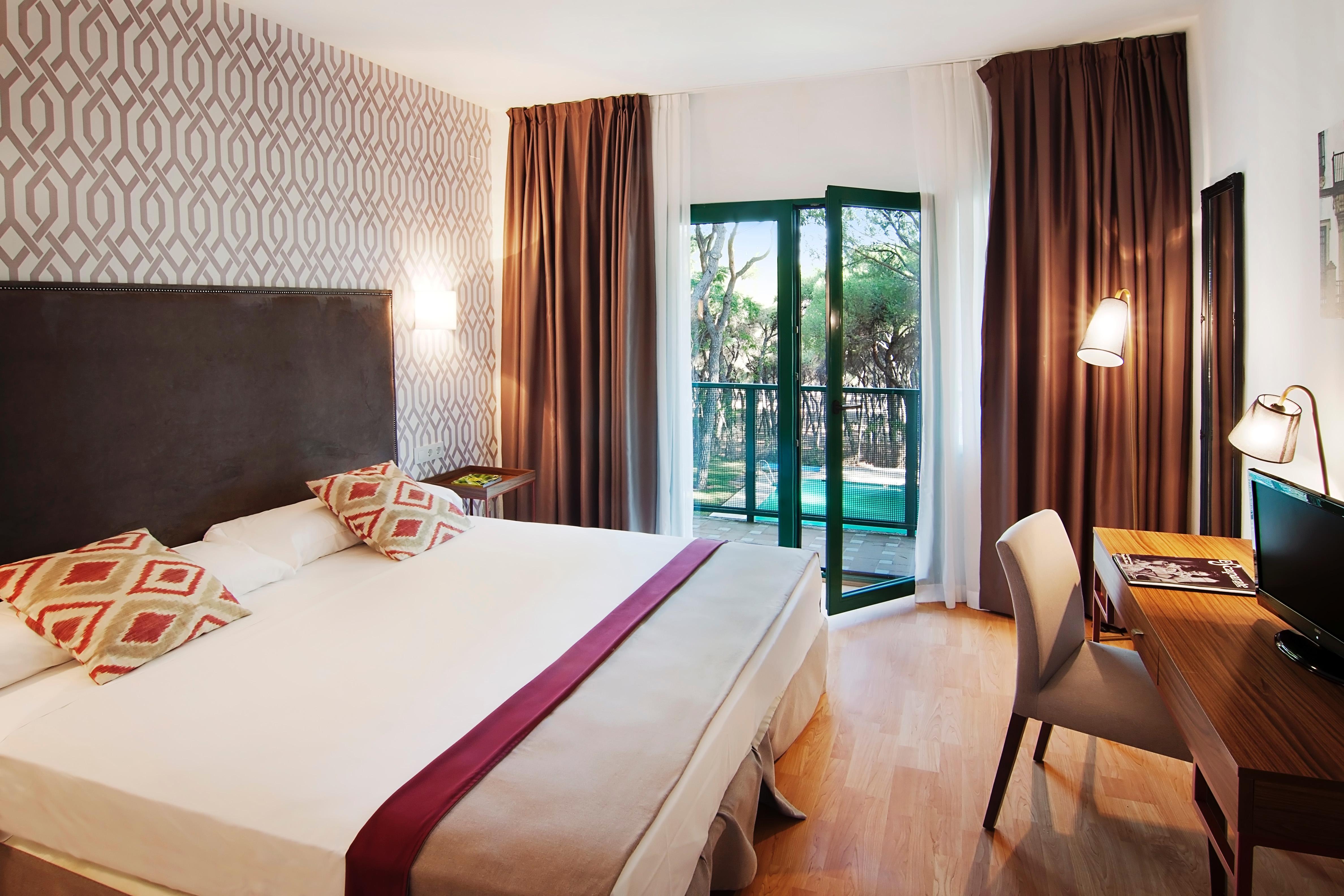 Alcalá de Guadaira Hotel Oromana מראה חיצוני תמונה