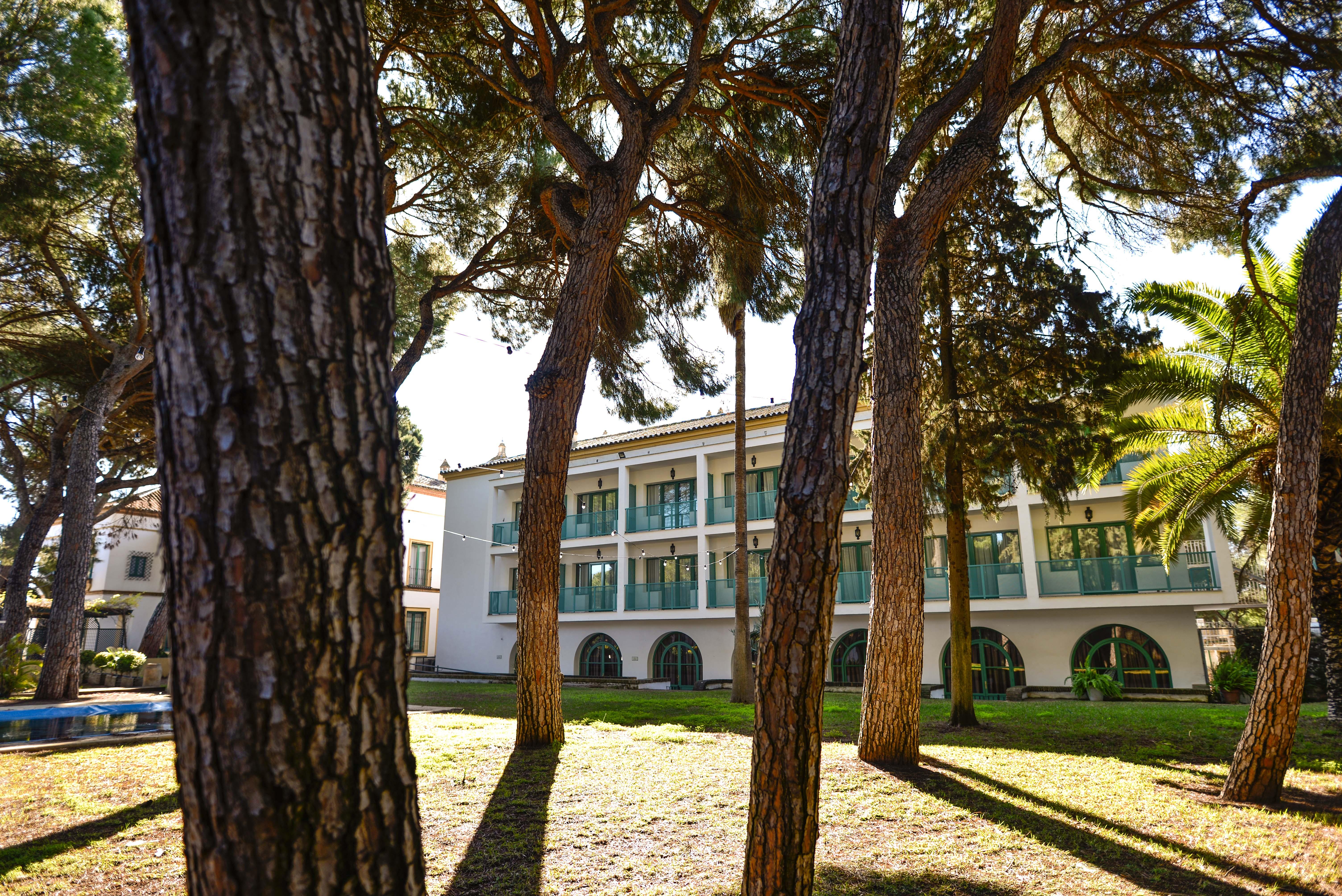 Alcalá de Guadaira Hotel Oromana מראה חיצוני תמונה