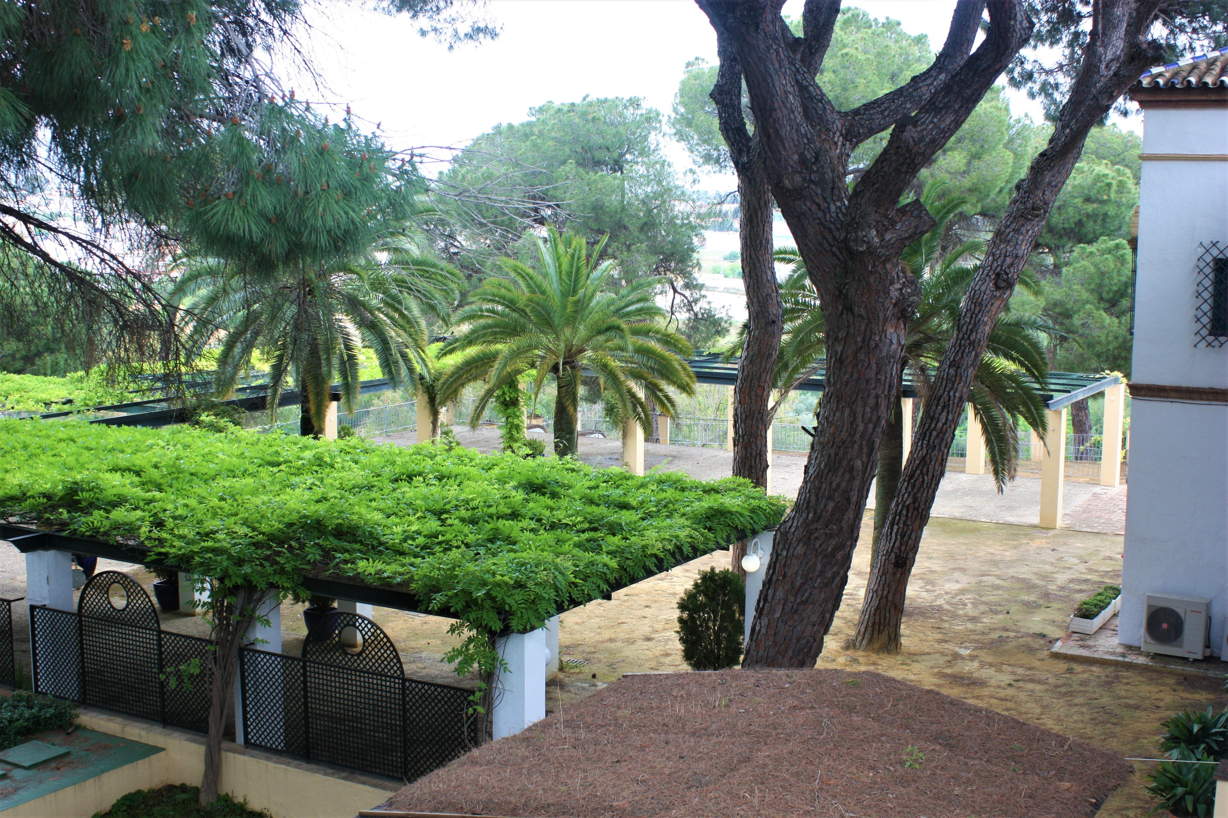 Alcalá de Guadaira Hotel Oromana מראה חיצוני תמונה