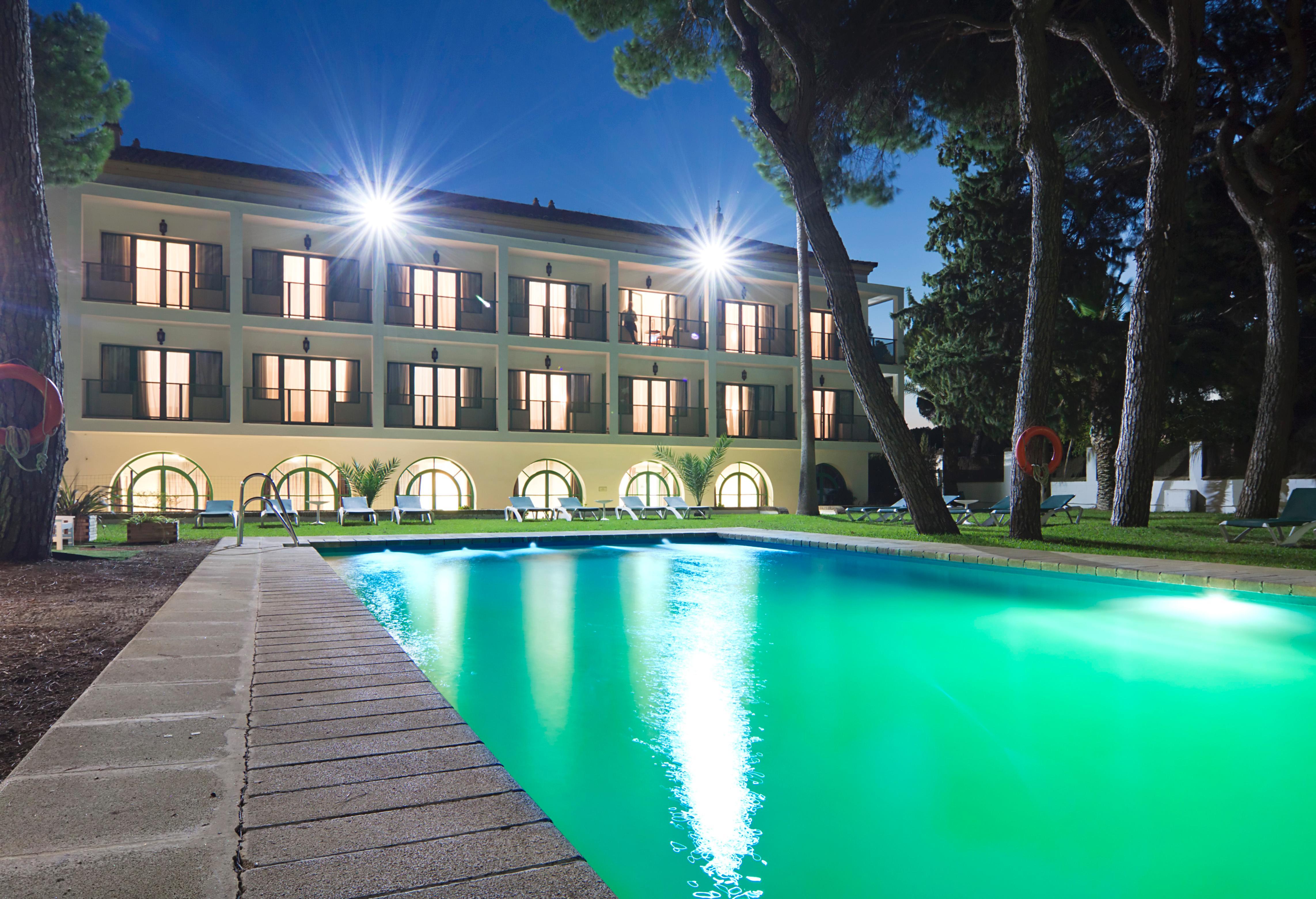 Alcalá de Guadaira Hotel Oromana מראה חיצוני תמונה