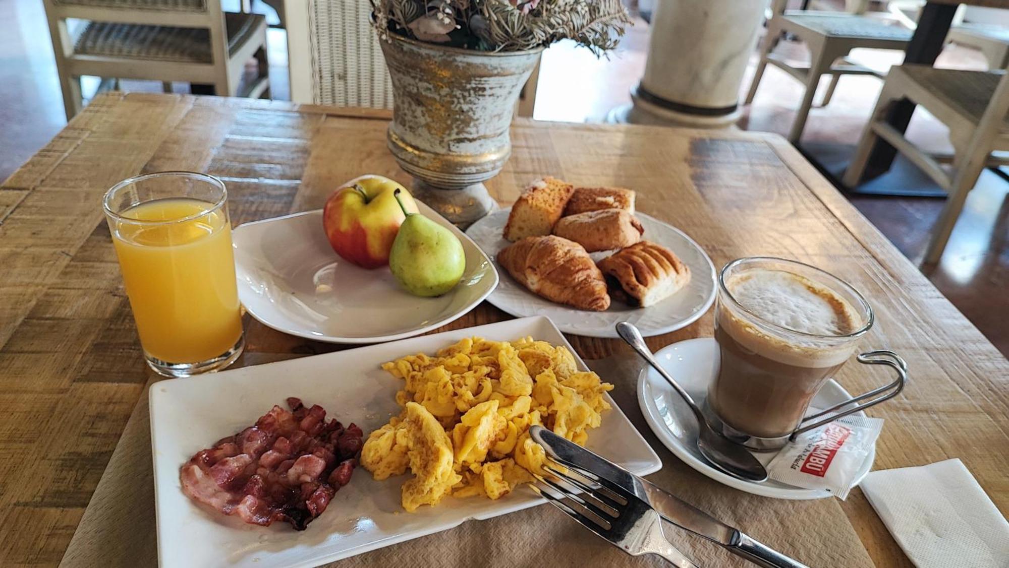 Alcalá de Guadaira Hotel Oromana מראה חיצוני תמונה